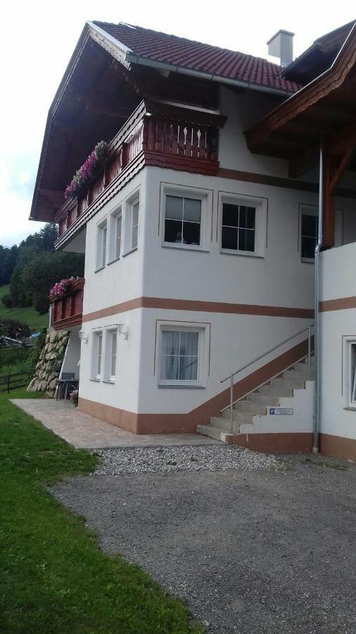 Ferienwohnung Michaela Flattach Bagian luar foto